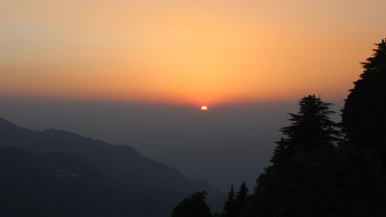 Overview of Lal Tibba in Mussoorie.