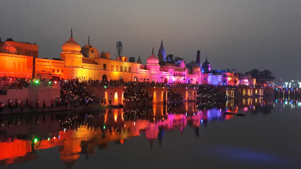 Places to Visit Around Ayodhya